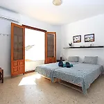 13 Calle Isabel * נרחה